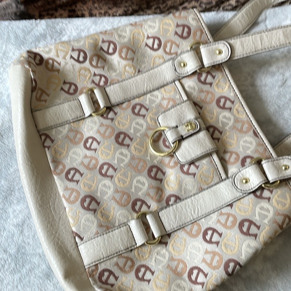Shoulder Bag Gorgeous Cream w/ Signature Etiienne Agner Print - Picture 7 of 7